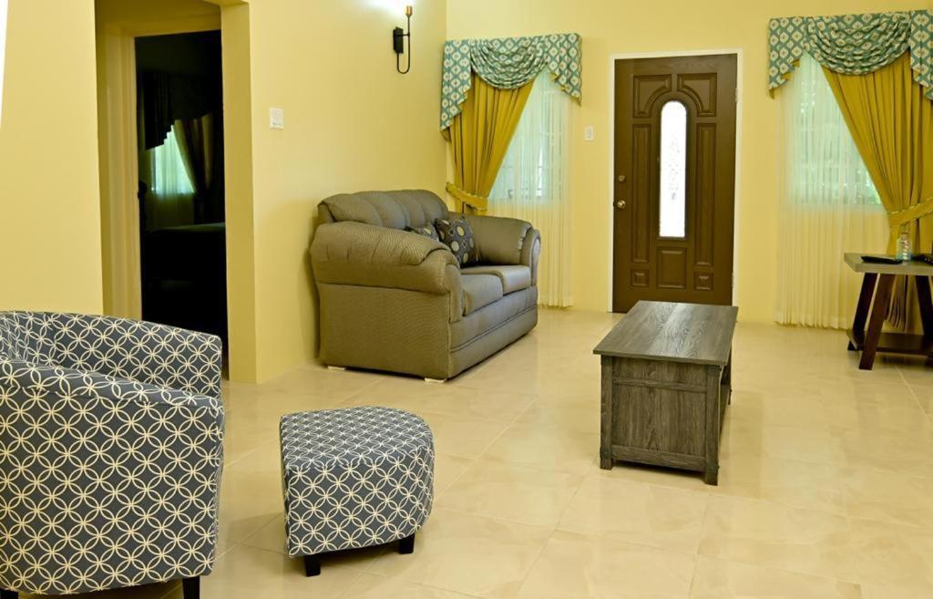 Champagne Villa Whitehouse Екстериор снимка